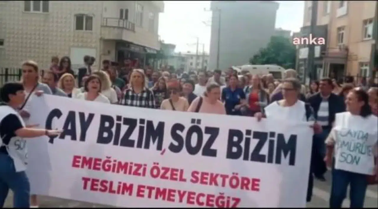 Çay üreticileri kanun teklifini protesto etti: 'Kendi bahçemizde sözleşmeli çiftçi olacağız'