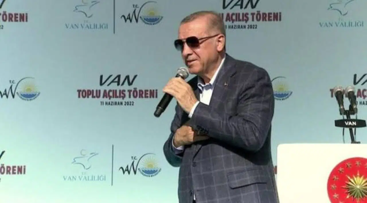 Erdoğan: Kuru lafla, istismarla, iftirayla işimiz olmaz