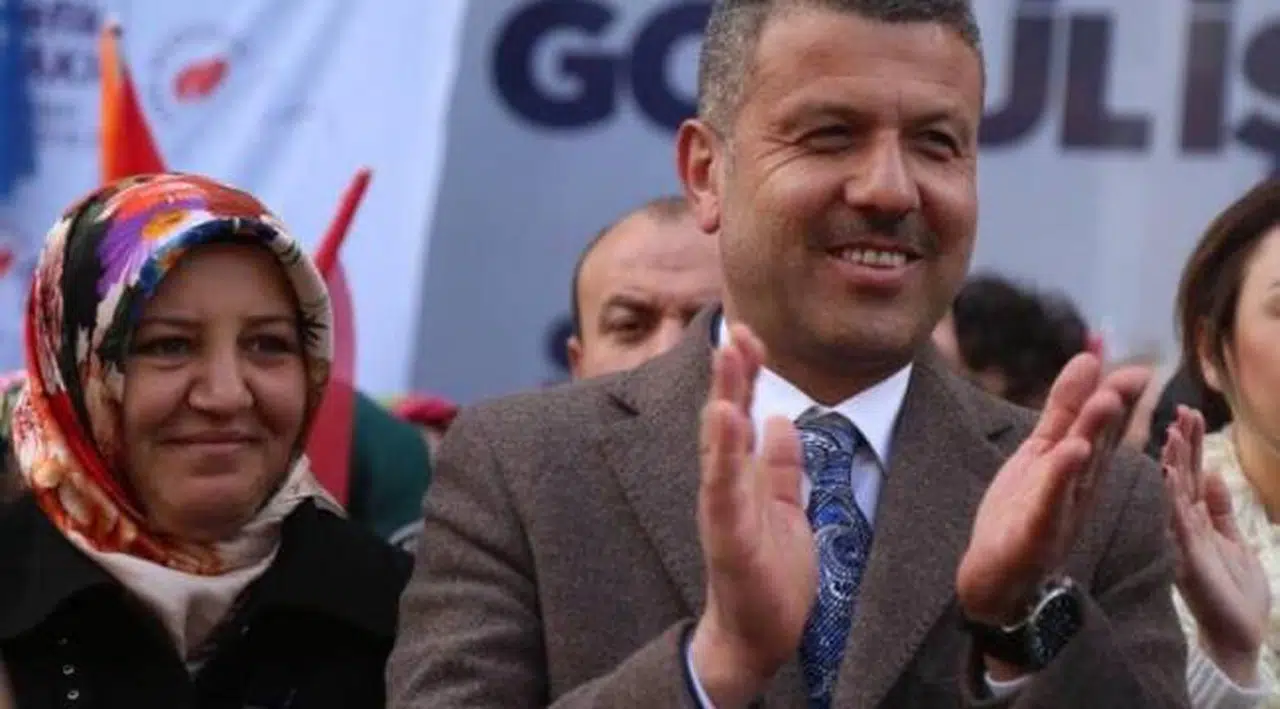 Fotoğrafları sızdırılan AKP'li belediye başkanı istifa etti