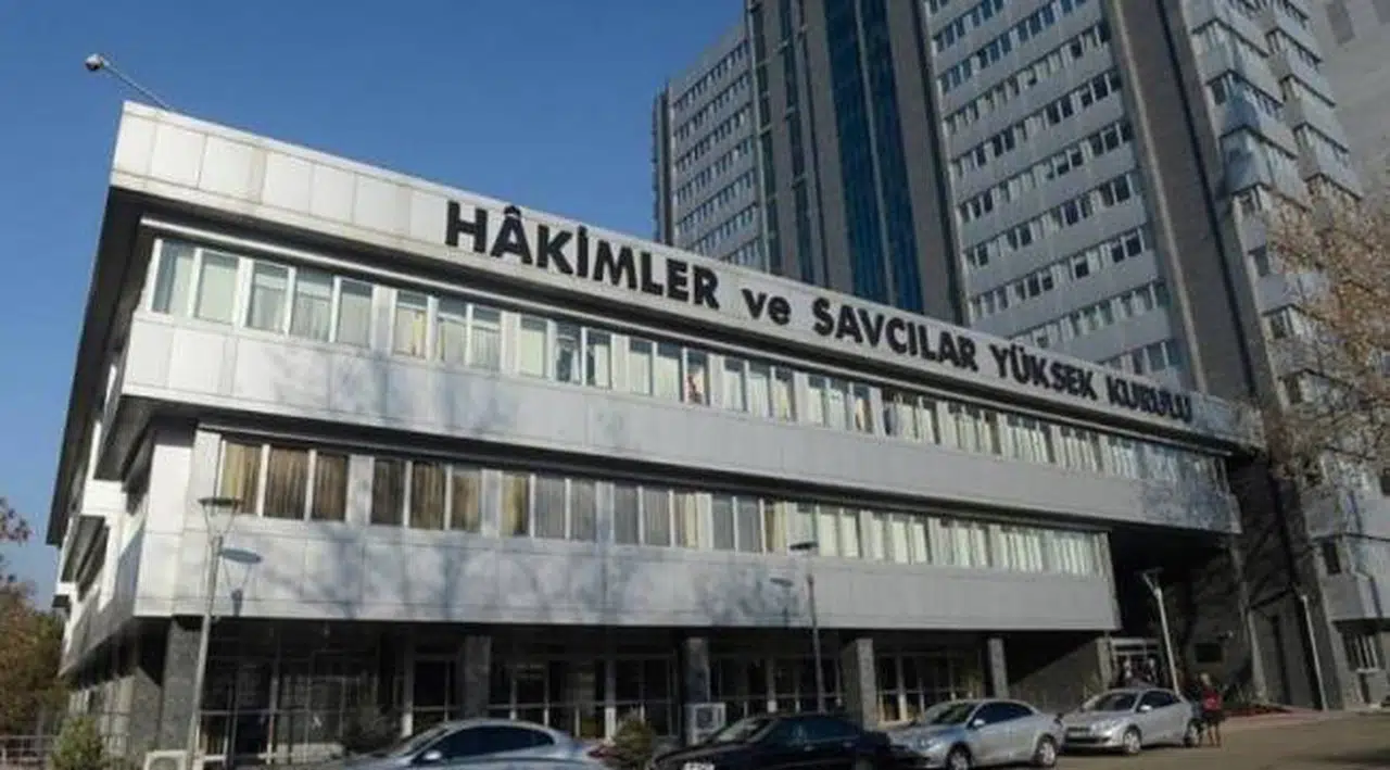 HSK'den yaz kararnamesi: 5 bin 426 hakim ve savcının görev yeri değiştirildi