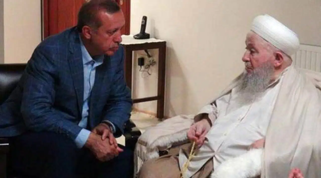 İsmailağa Cemaati lideri Mahmut Ustaosmanoğlu öldü