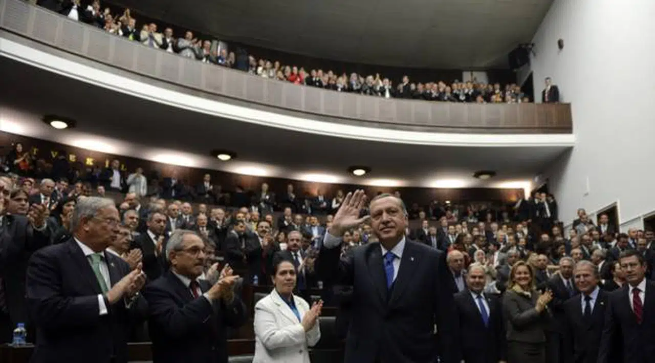 Kulis: AK Partili vekiller ile bakanlar arasında soğukluk; Erdoğan'dan telefon talimatı