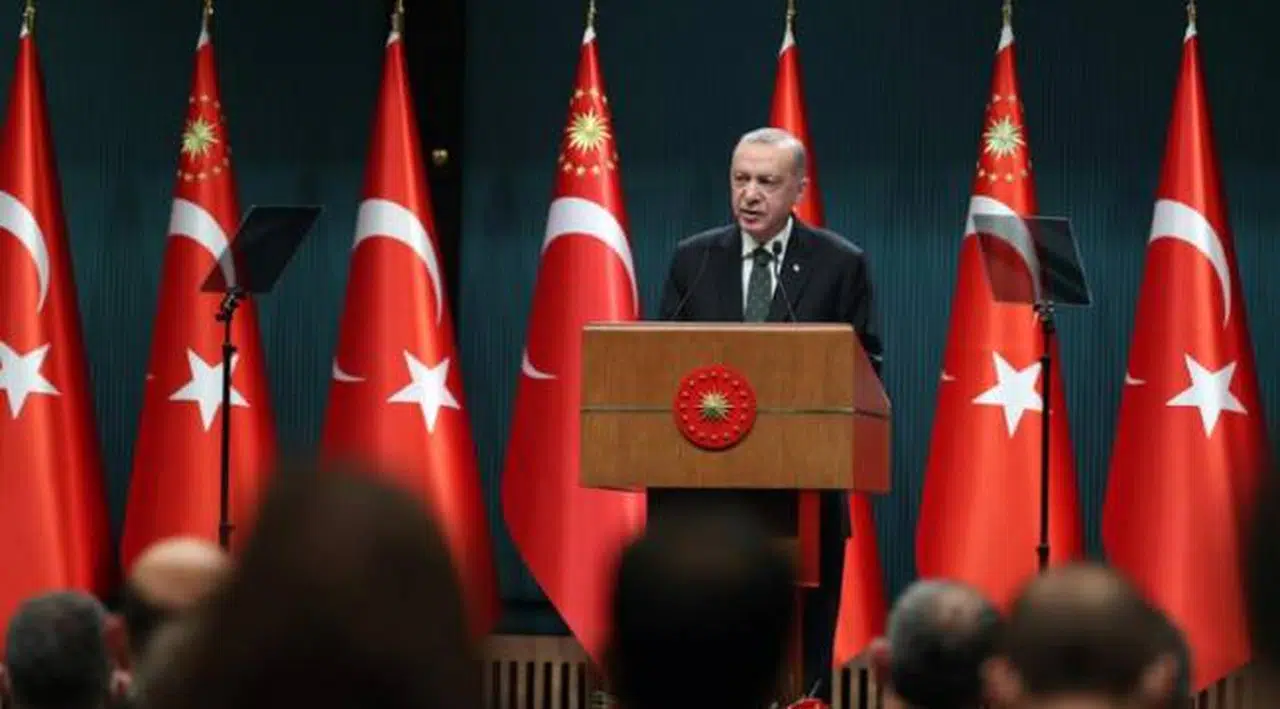 Metropoll anketi: Yüzde 51 Erdoğan'ı onaylamıyor