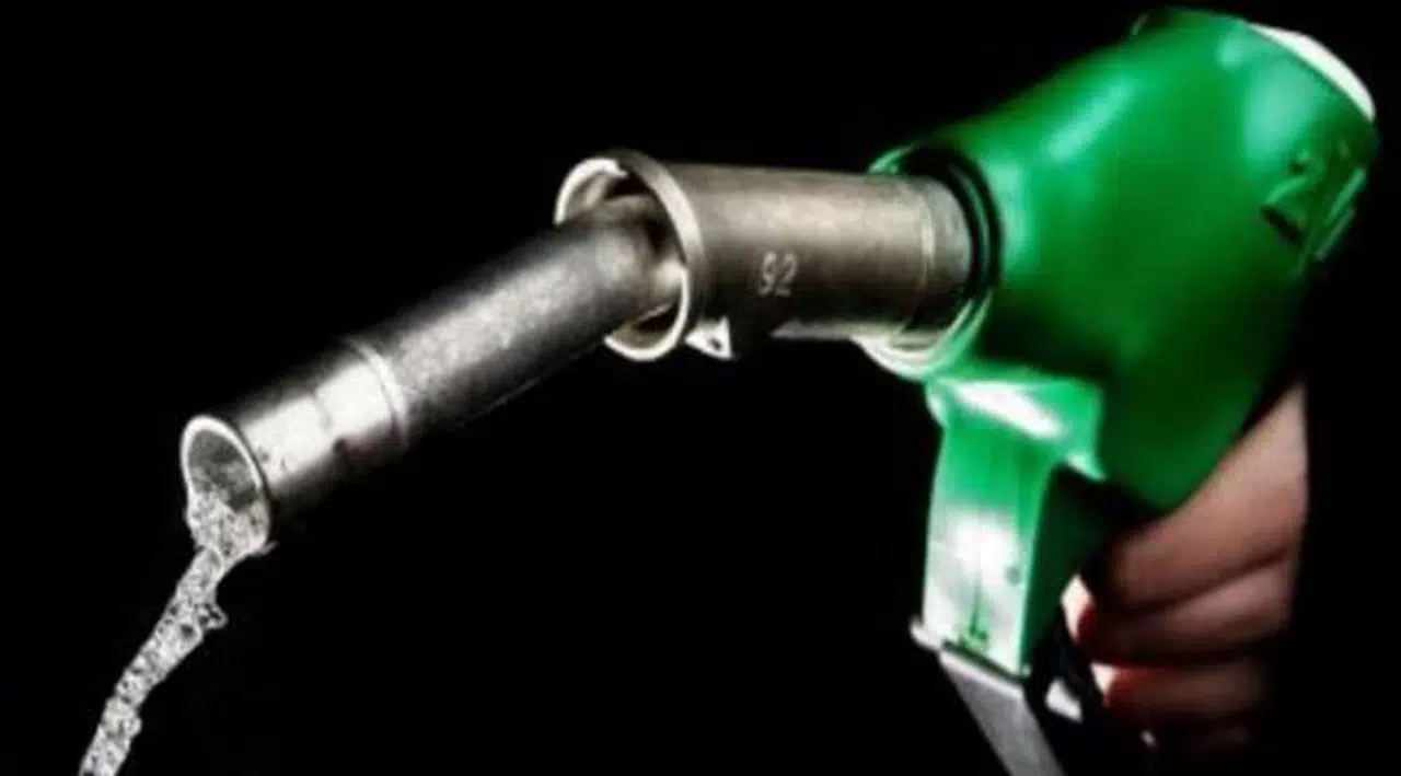 Motorine beklenen indirim geldi