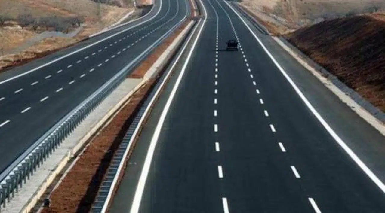 Otoyollarda hız limiti yükseltildi