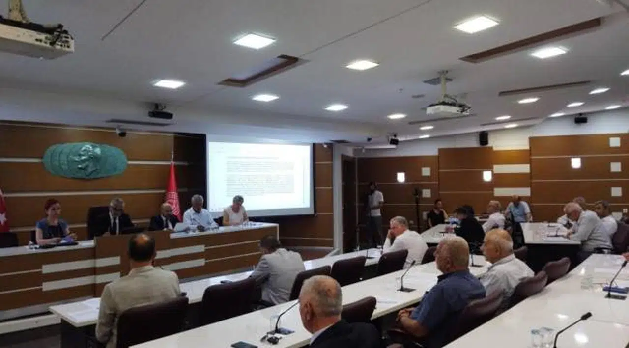 AK Parti’den Bornova Belediye Meclisi’nde şok sorular