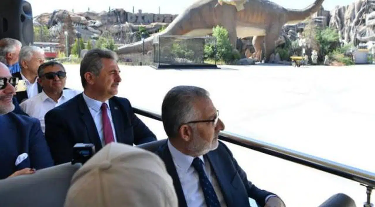 AKP'li meclis üyeleri Ankapark'a gitti: 'Sorumlu Mansur Yavaş'tır'