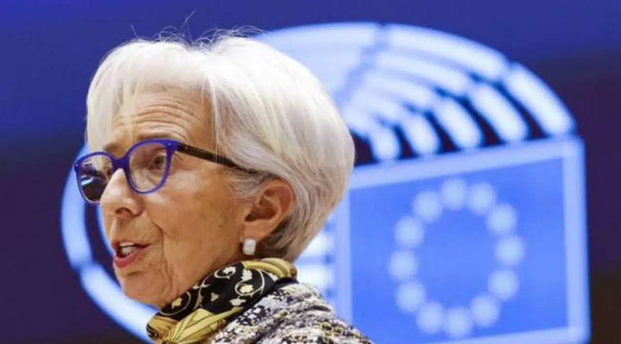 Avrupa Merkez Bankası Başkanı: Enflasyon bir süre daha yüksek kalacak