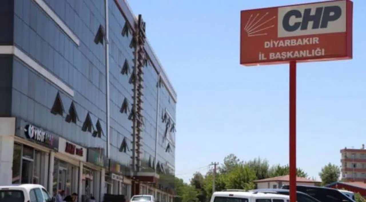 CHP’ye atanan kayyım parti binasına alınmadı