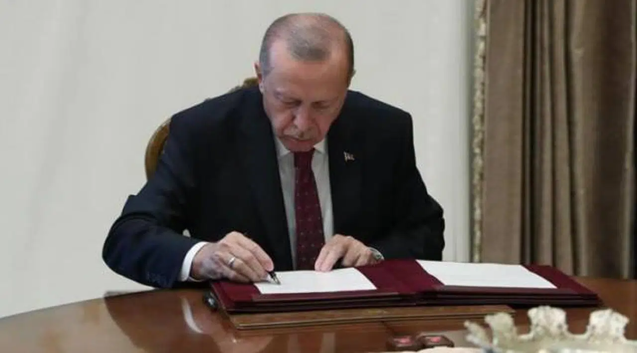 Erdoğan aynı kurumdan üç ismi görevden aldı
