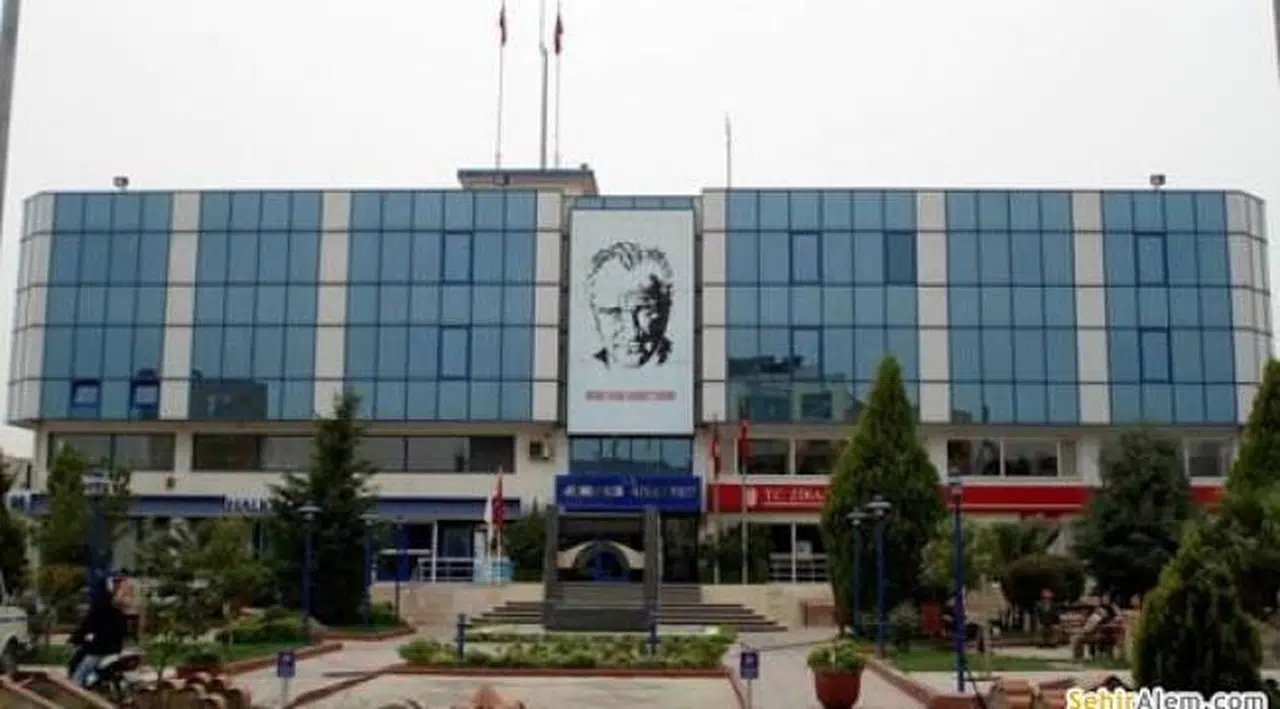 İki belediye başkanı görevden uzaklaştırıldı