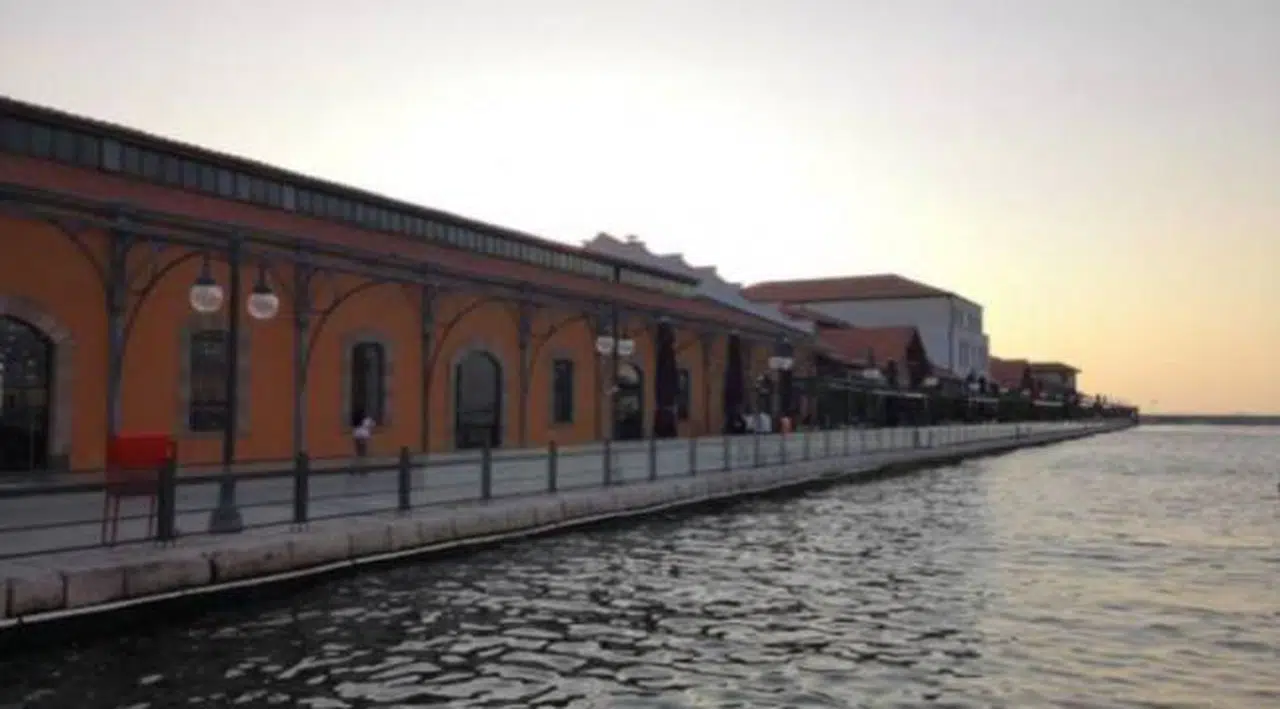 Konak'ta kimliği belirsiz ceset