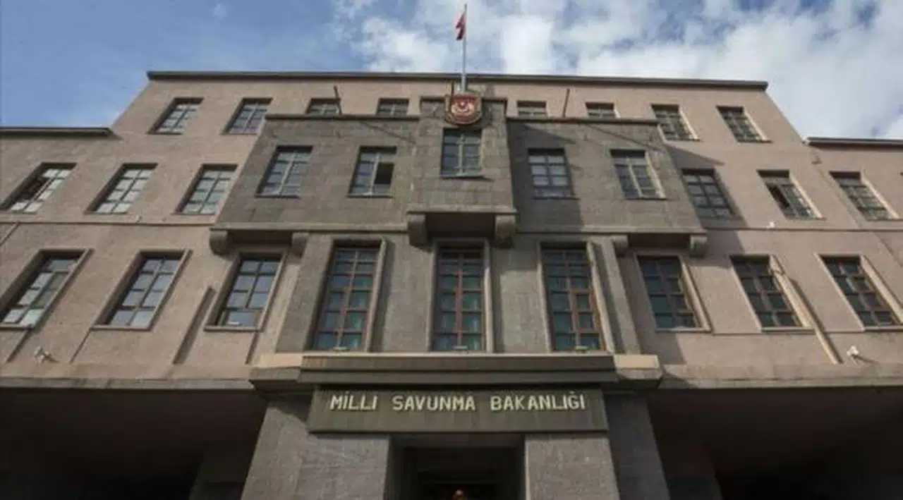 'Pençe-Yıldırım Harekat' bölgesinde bir asker ve dört güvenlik korucusu şehit düştü!