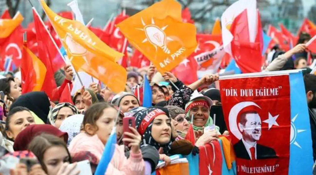 Son anket sonuçları ortaya çıkardı: 'AK Parti seçmeni AK Parti'ye neden kızgın?'