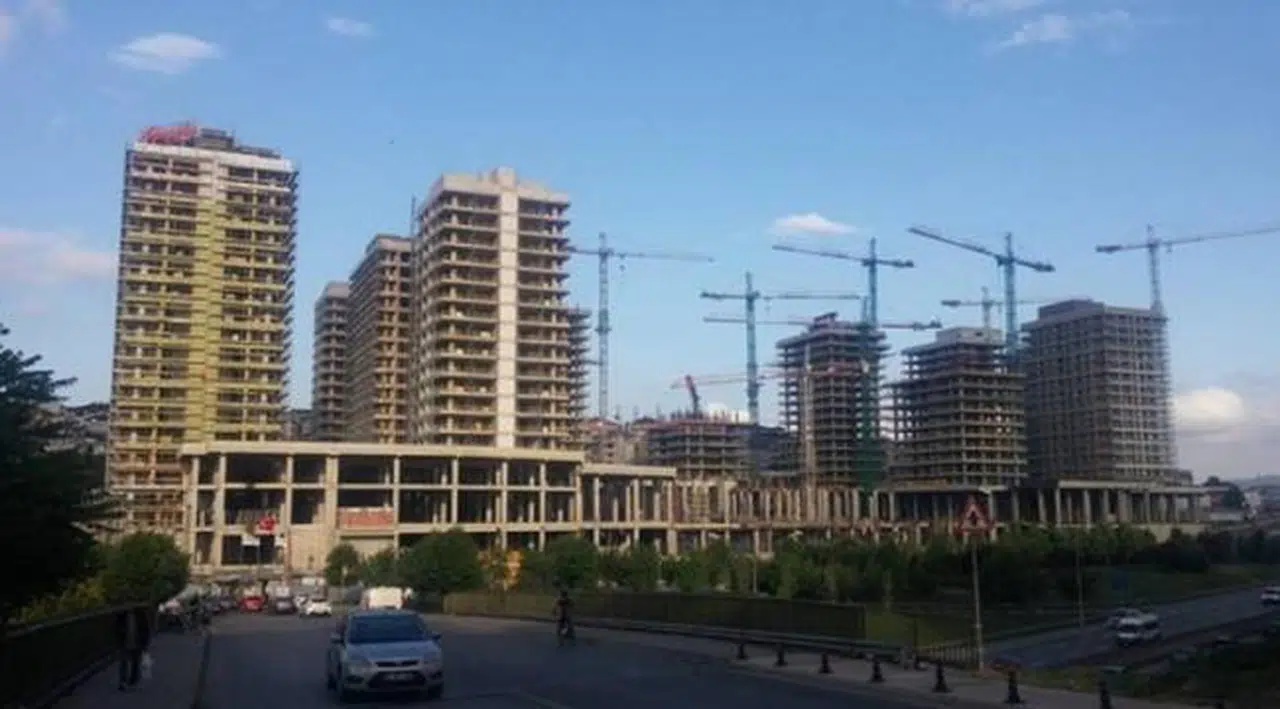 Ağaoğlu projeyi tamamlayamadı, yüzlerce yurttaş mağdur oldu