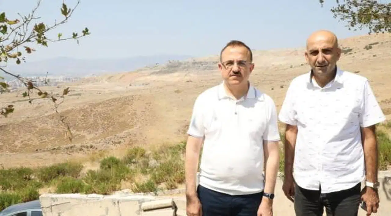 AK Parti İzmir İl Başkanı Kerem Ali Sürekli;  “İzmir’i uçurumdan yuvarlıyorlar!”