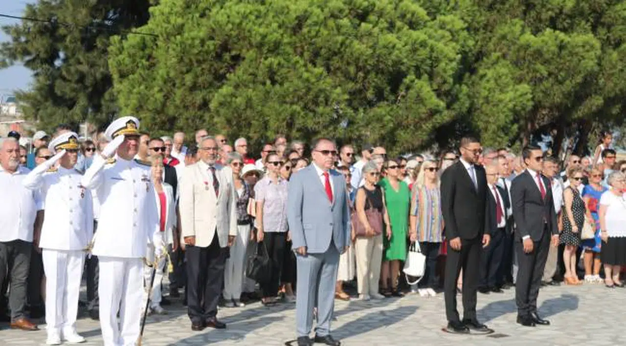 BÜYÜK ZAFERİN 100.YILDÖNÜMÜ FOÇADA COŞKUYLA KUTLANDI