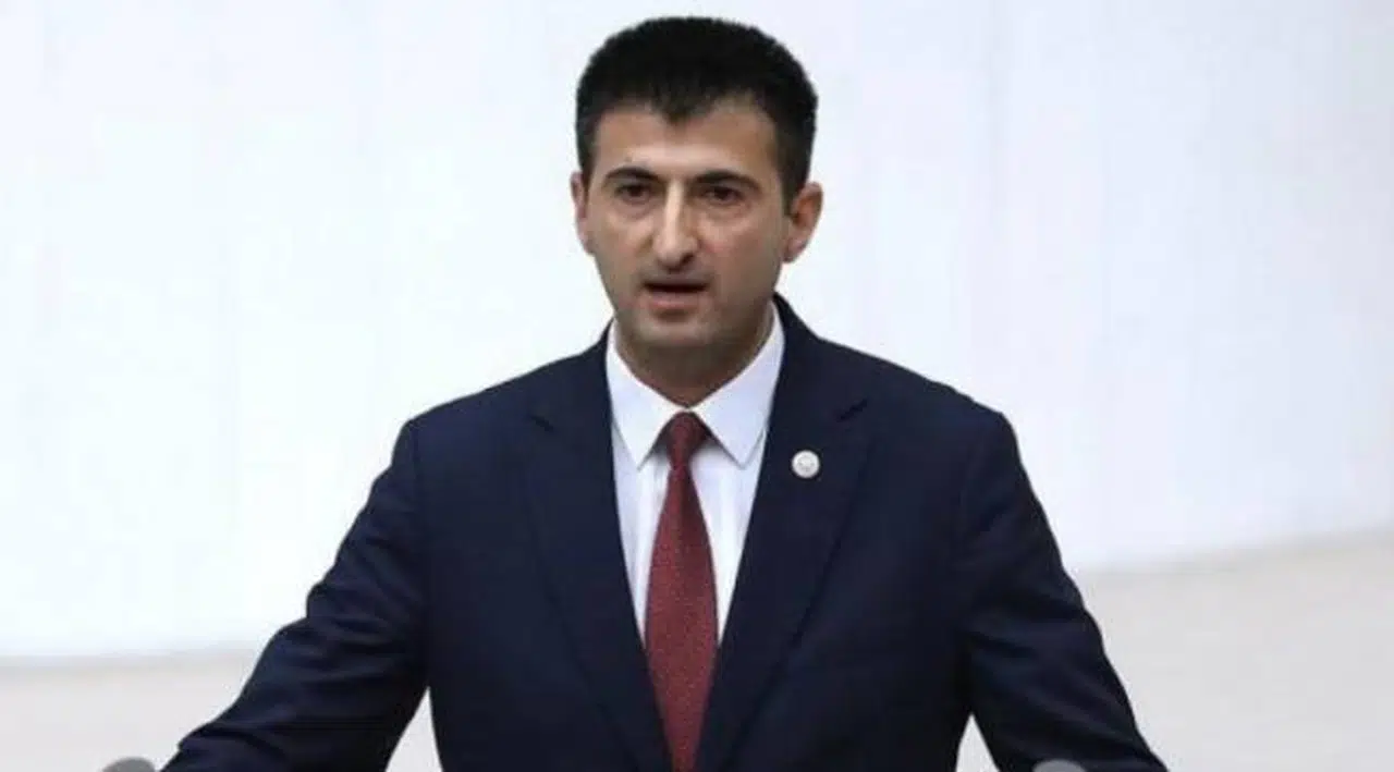 Çelebi'den 'tweet' yanıtı: Deniz Gezmiş ve Berkin Elvan tweetlerini neden sildiğini açıkladı