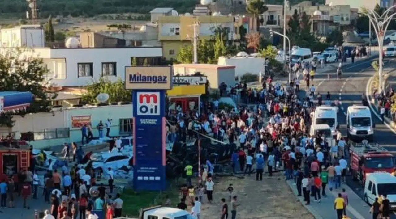 Derik'teki kazada gözaltına alınan 2 TIR sürücüsü tutuklandı