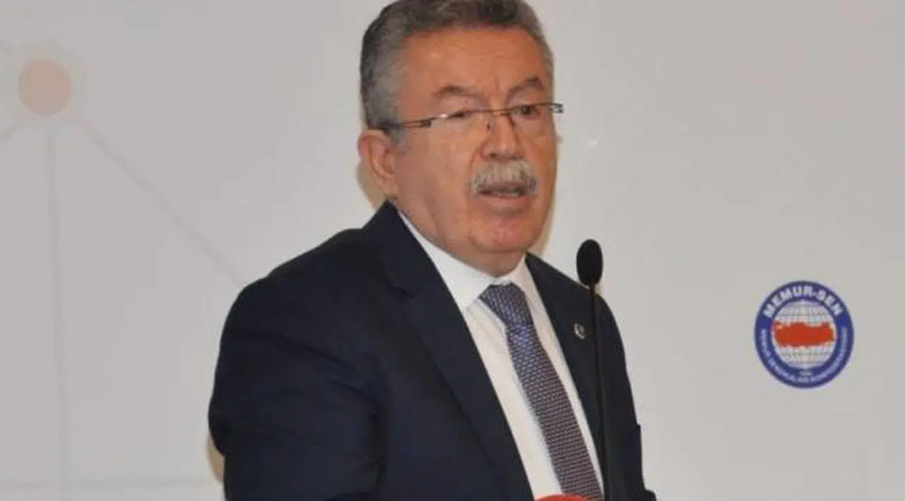 Eski YÖK Başkanı: Soruların hazırlandığı ana bilgisayara kablo bağlandı