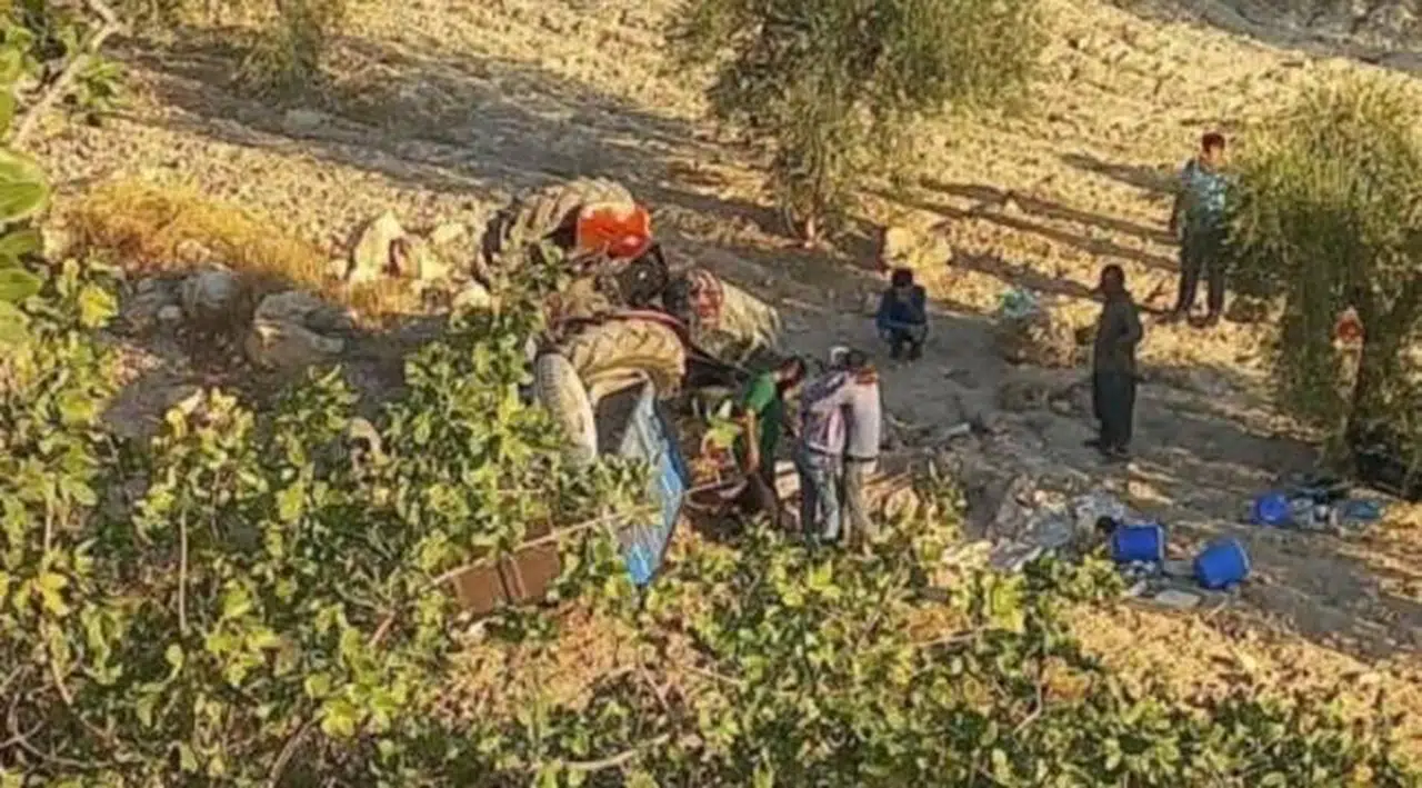 Gaziantep'te tarım işçilerini taşıyan traktör şarampole yuvarlandı: 2 ölü, 5 yaralı