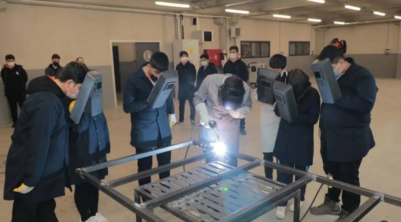 KOSBİ Meslek Lisesi’ne öğrencilerden büyük ilgi