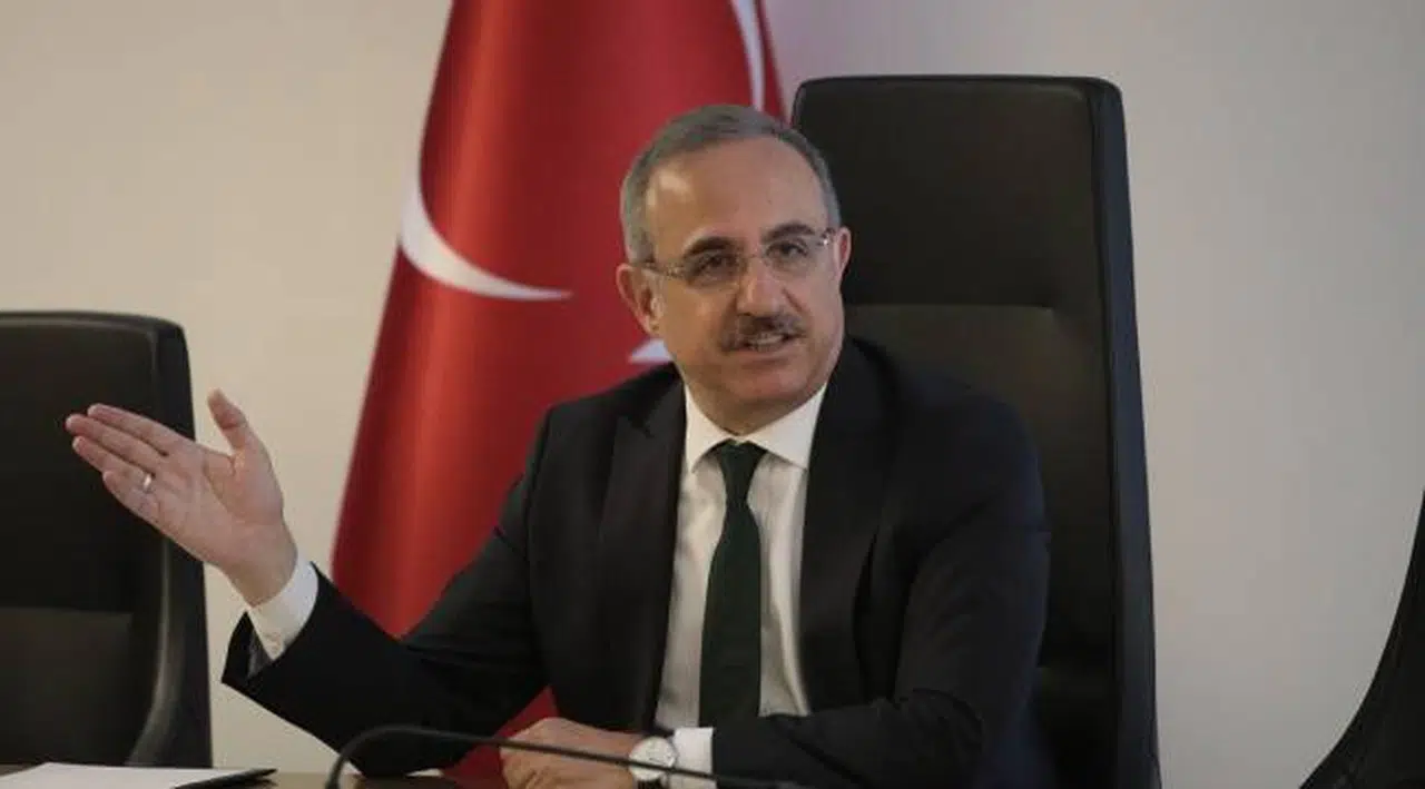 AK Parti İzmir İl Başkanı Kerem Ali Sürekli;  “İşine gelmeyince devletin, gelince kendi işi!”