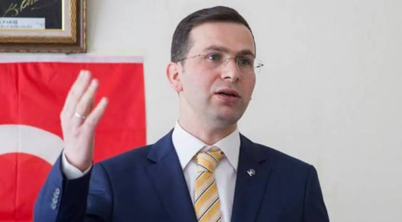 AKP milletvekili ve danışmanı kazada yaralandı