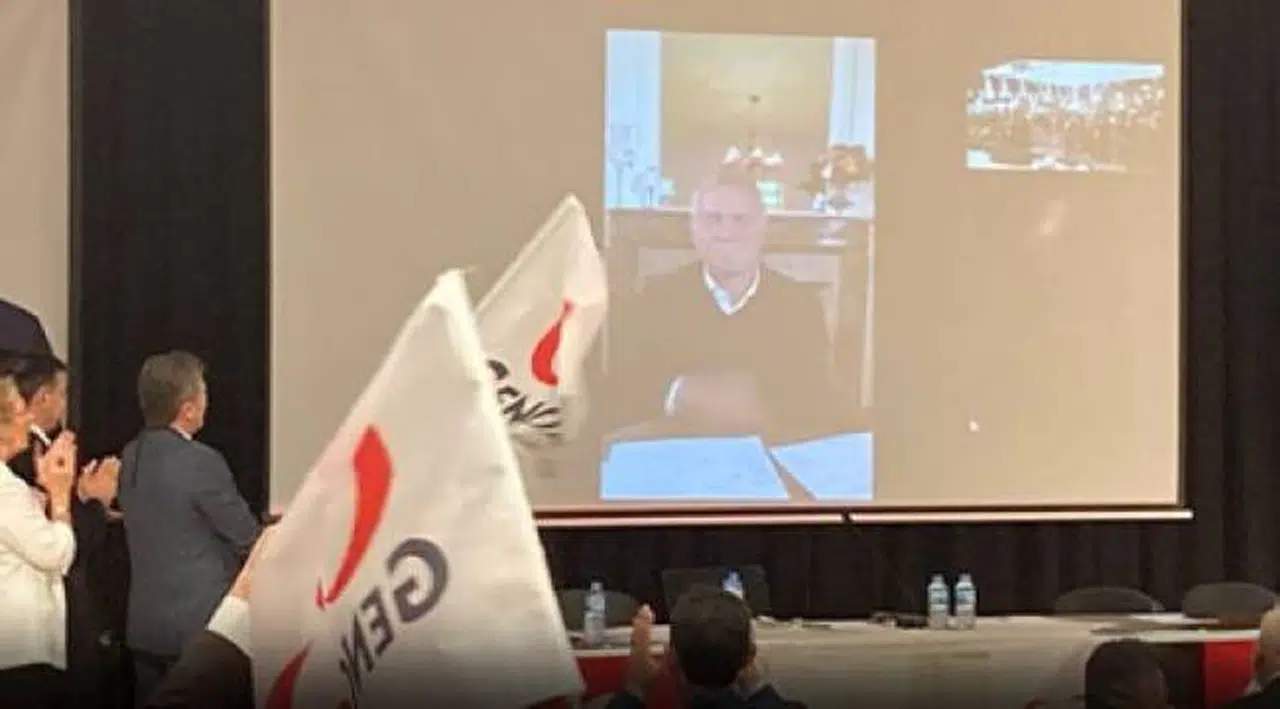 Cem Uzan'dan muhalefete 'erken seçim' çıkışı: "Evet diyen milletvekilleri satılmıştır!"