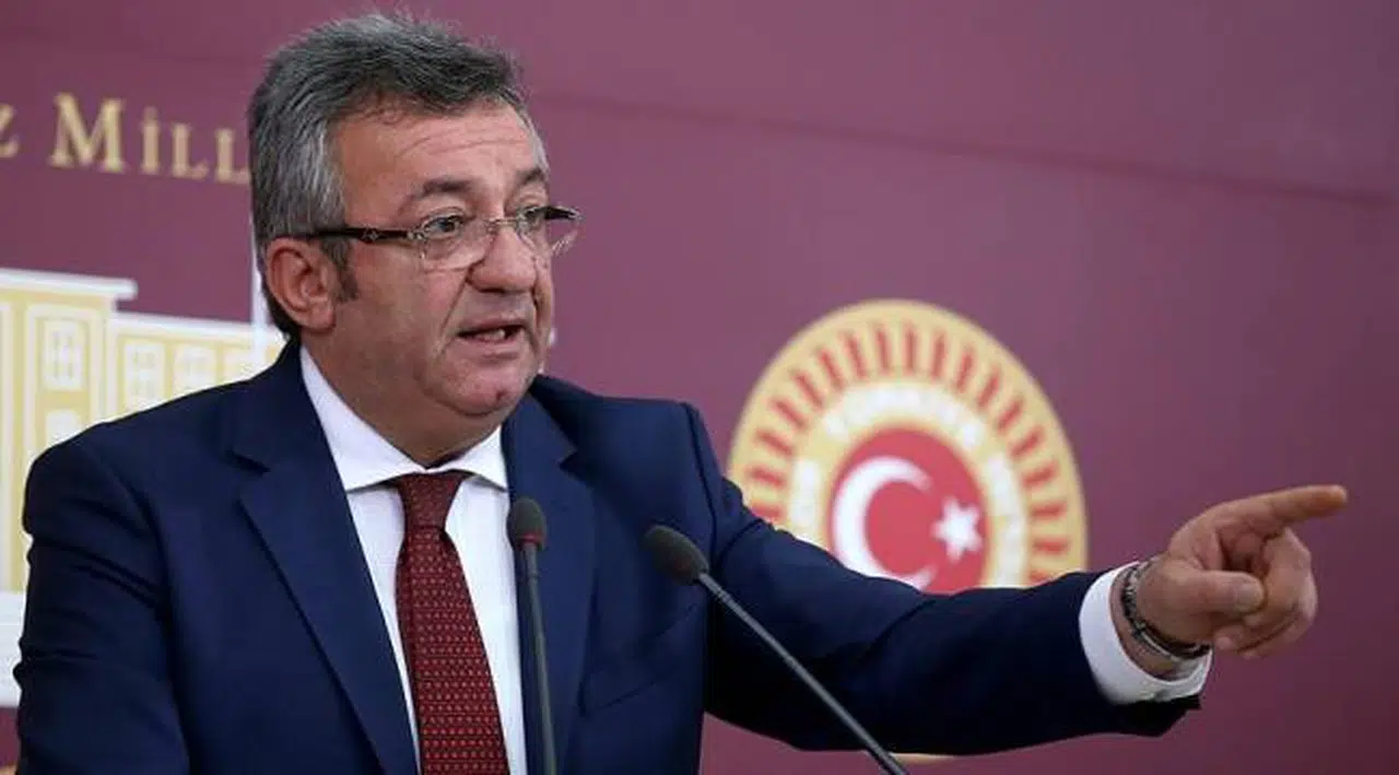 CHP'li Altay, "Cumhurbaşkanı Soyer'e kafayı takmış"