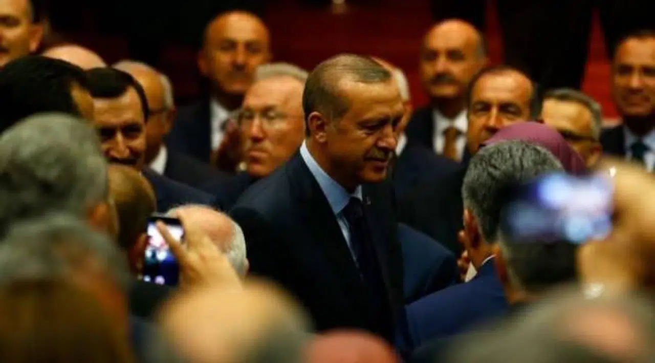 Çöken imaj sonrası Erdoğan'dan 'yeni' seçim stratejisi: 'Kimlik'