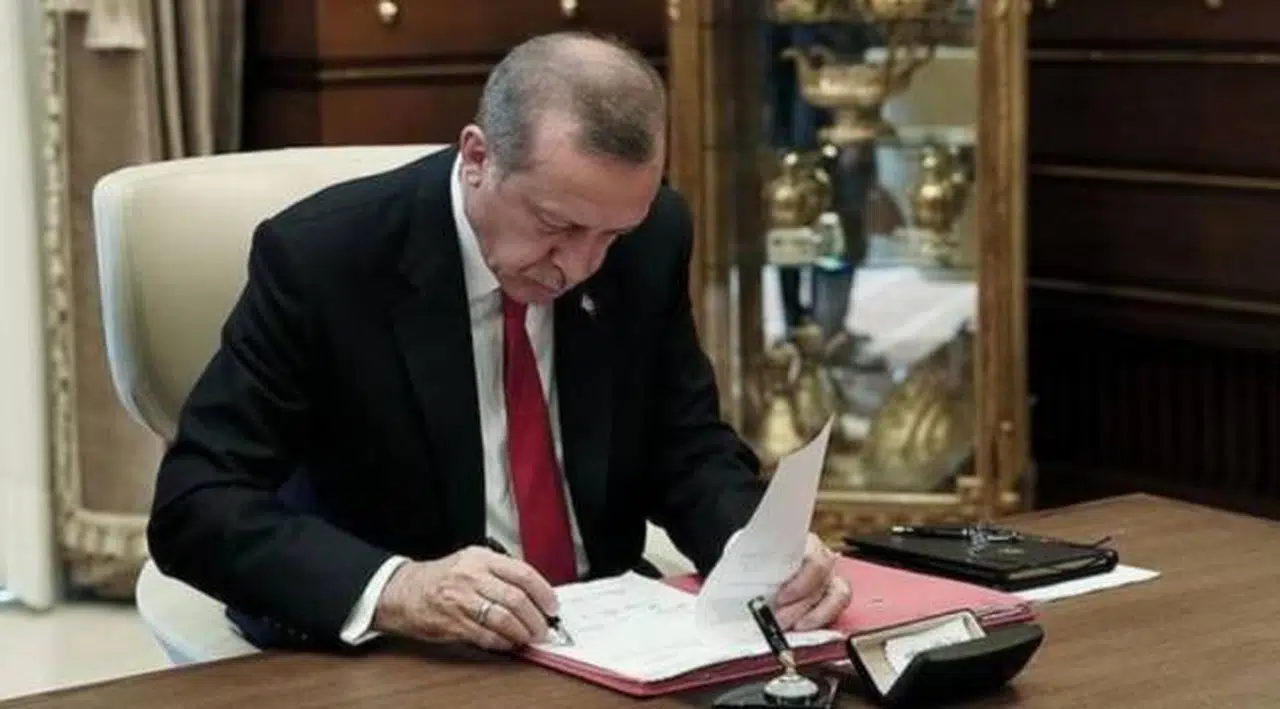 Erdoğan 17 üniversiteye rektör atadı