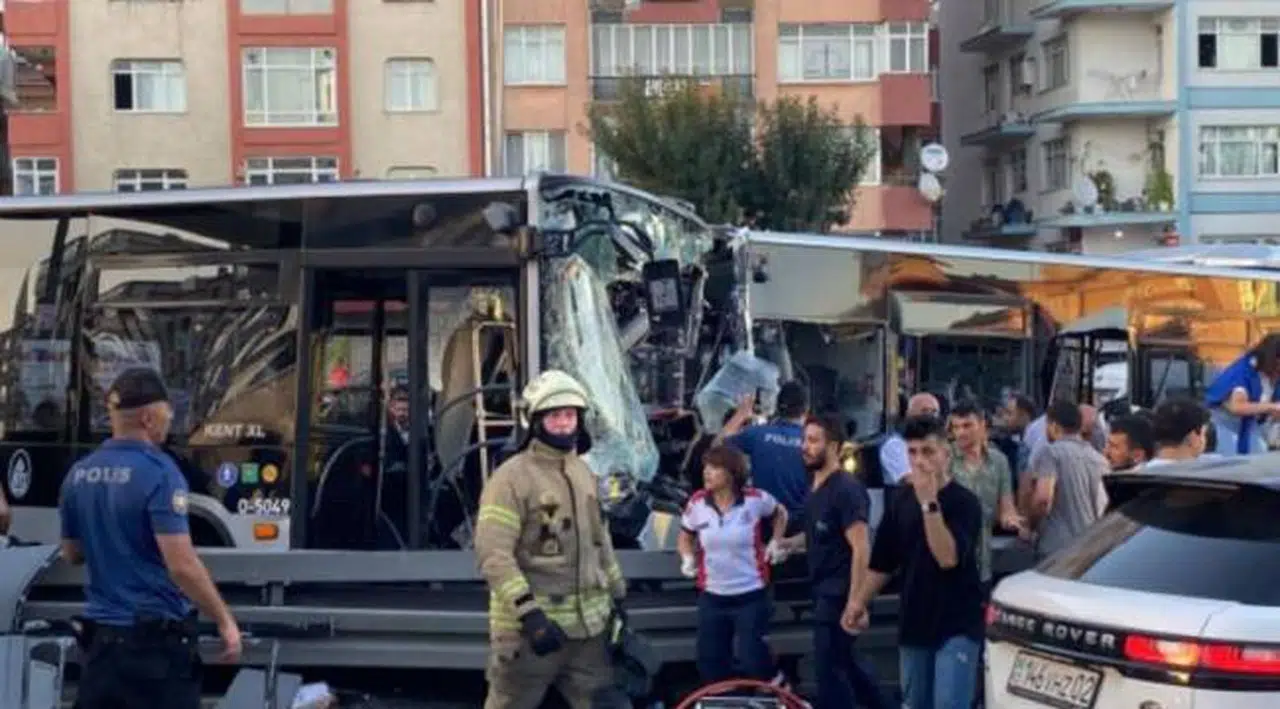 İstanbul Valisi Yerlikaya'dan metrobüs kazasıyla ilgili açıklama