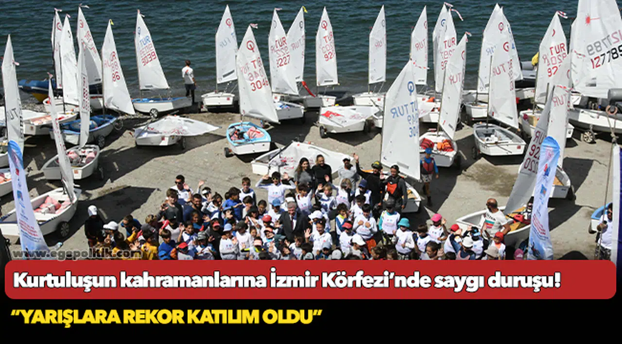 Kurtuluşun kahramanlarına İzmir Körfezi’nde saygı duruşu!