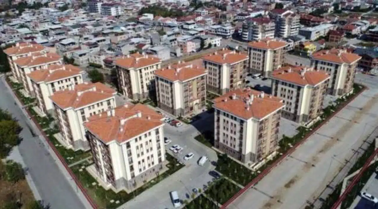 TOKİ dar gelirliden bir günde 432 milyon TL topladı