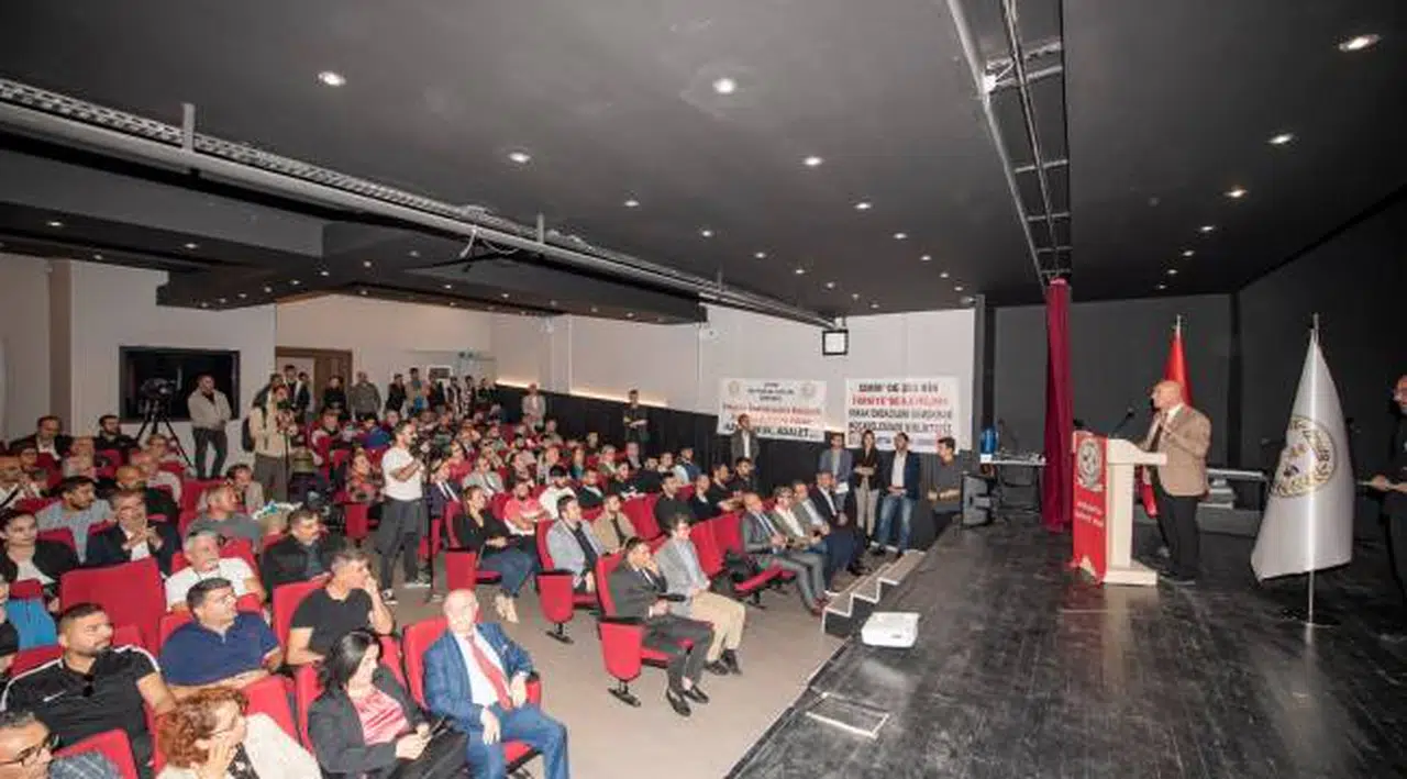 Başkan Soyer’den sokak emekçilerine kooperatif çağrısı