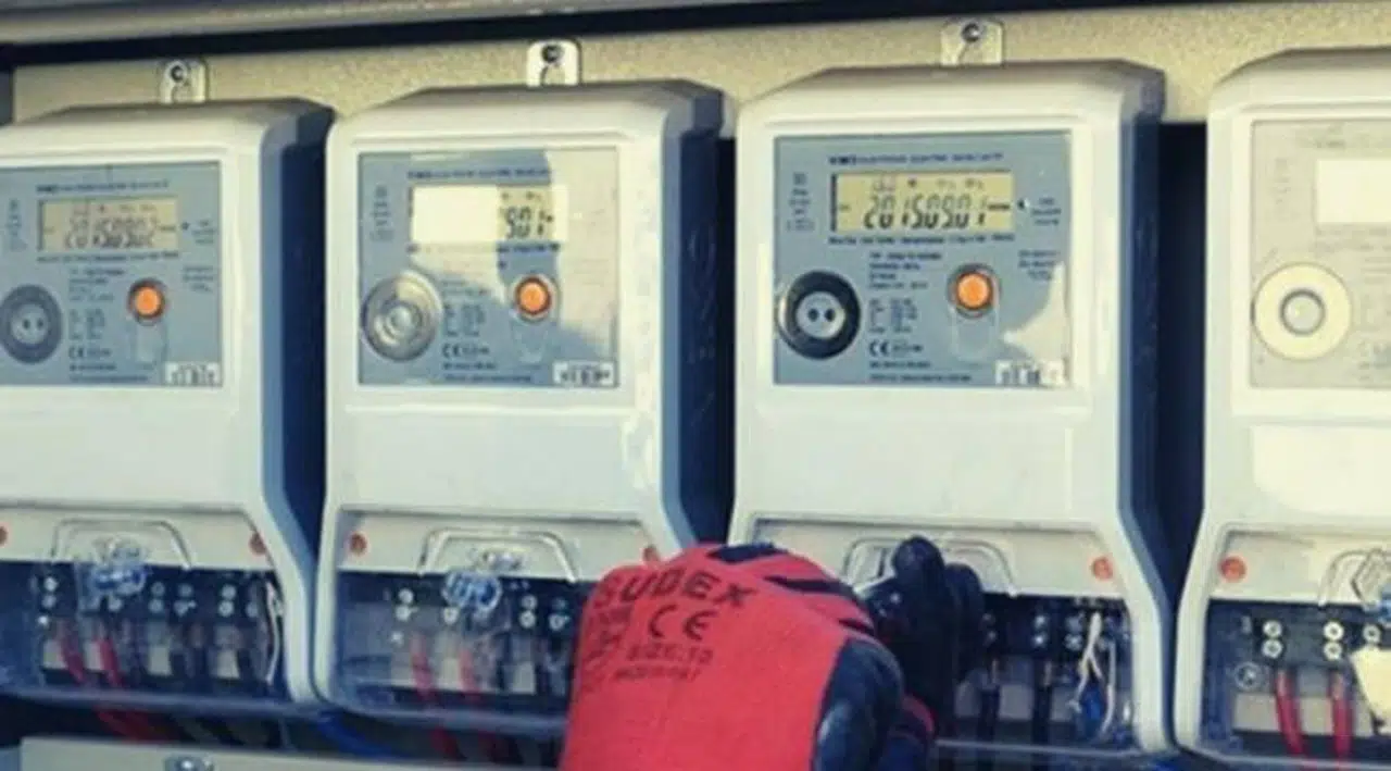 Düzce'de tüm bölgelere elektrik verildi