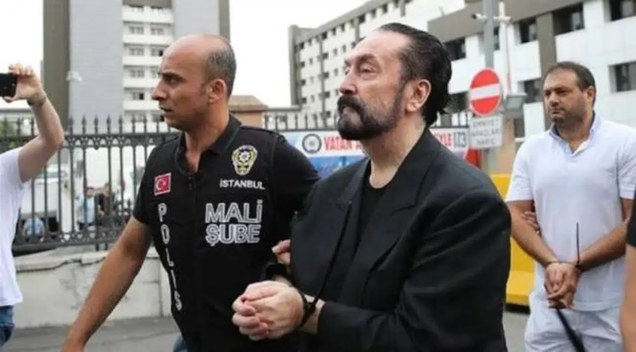 Adnan Oktar davasında tahliye kararı
