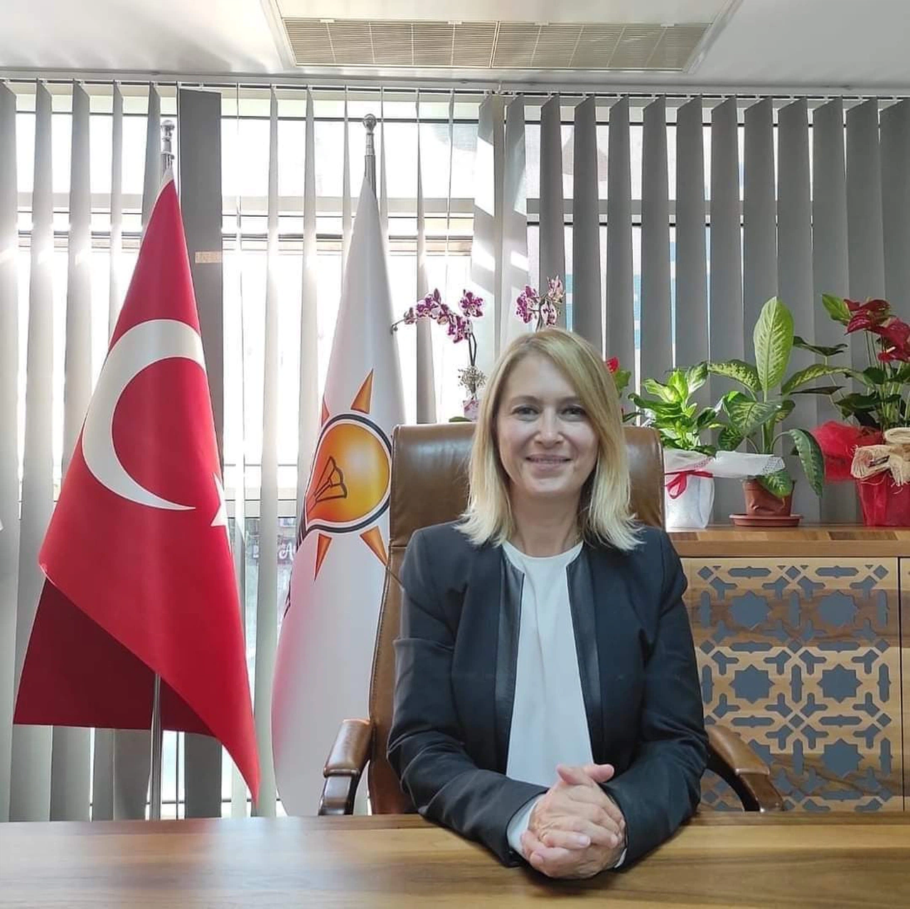 AK Partili Keseli'den Cemil Tugay'a stat tepkisi:  ‘’Acziyet ve iş bilmezlik arasında gidip geliyorlar’’