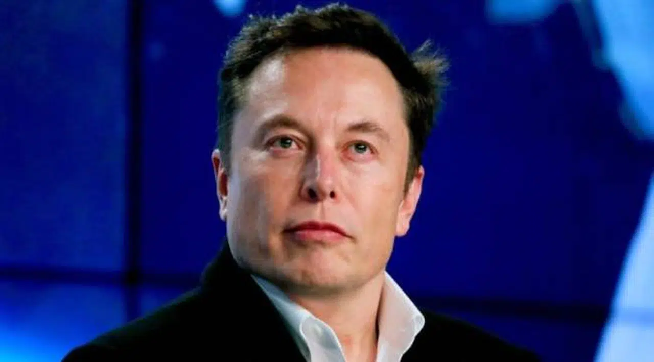 Elon Musk Apple'a savaş açtı