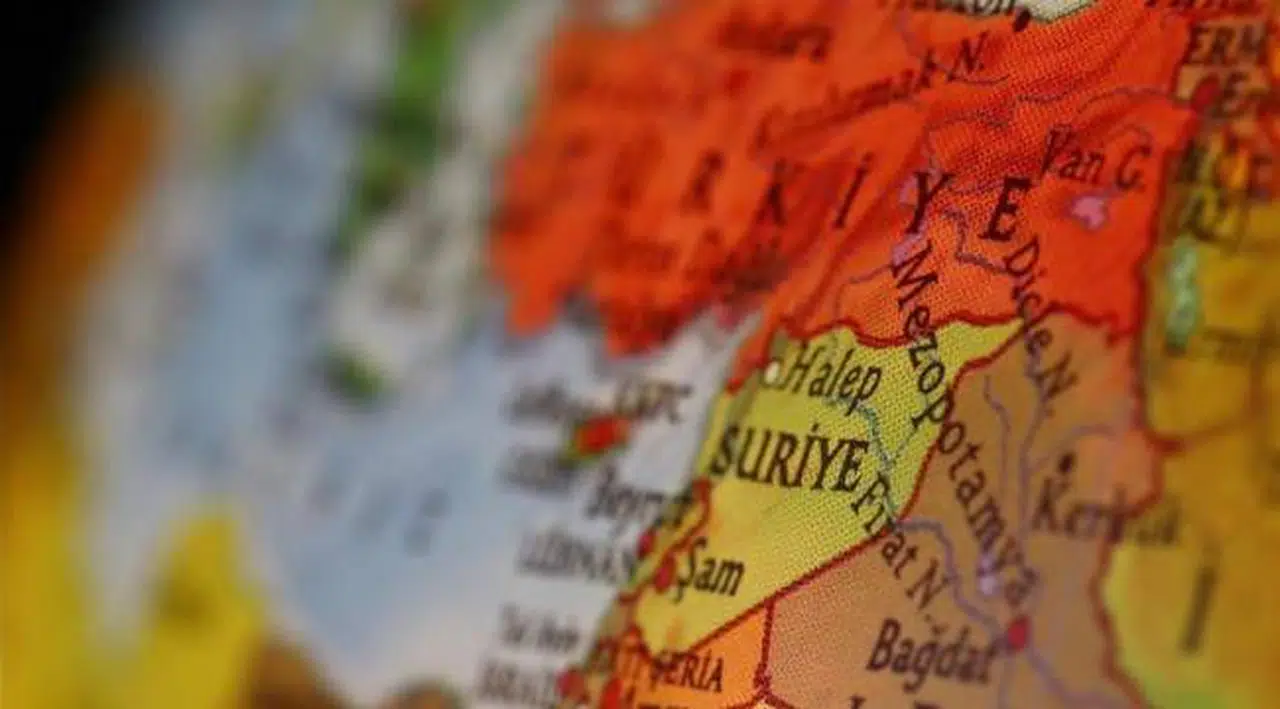 Suriye hava sahası Türkiye'ye açıldı