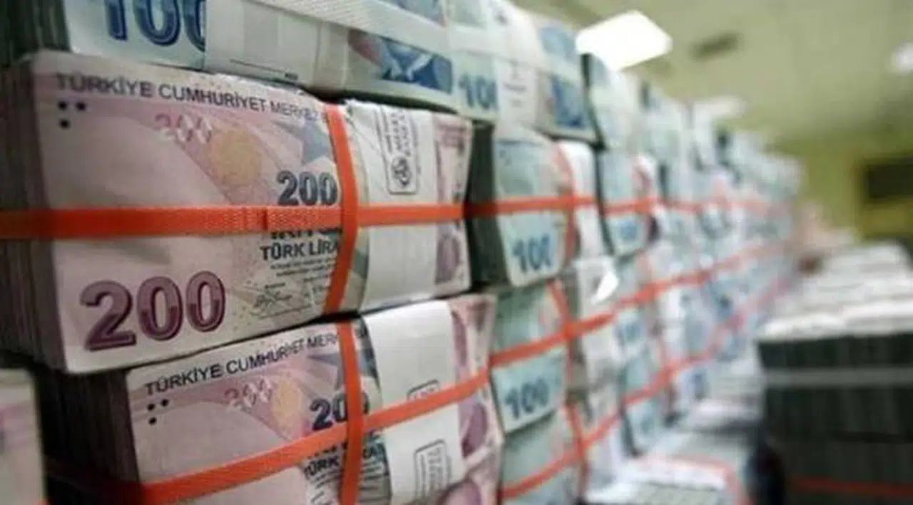 'AKP'nin özelleştirme borçlarını TL’ye çevirip devasa bir soygun yaptığını tespit ettik'