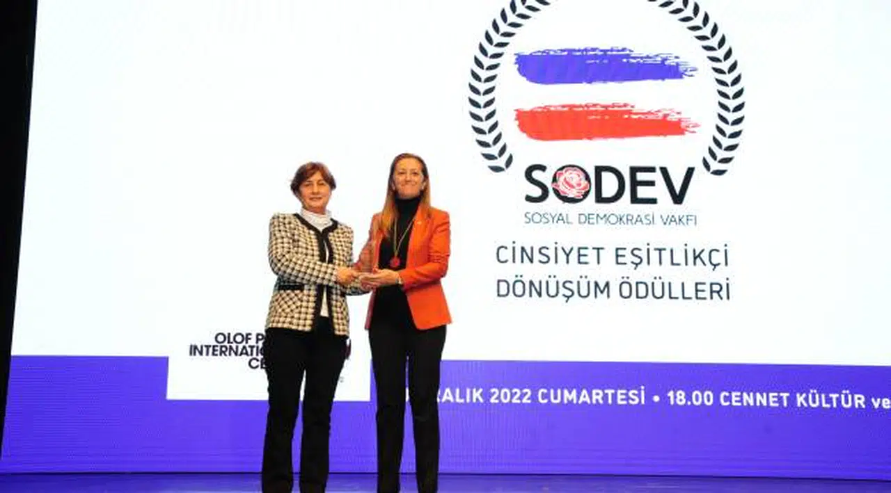 Balçova Belediyesi ve İnşaat Mühendisleri Odası'na Büyük Onur
