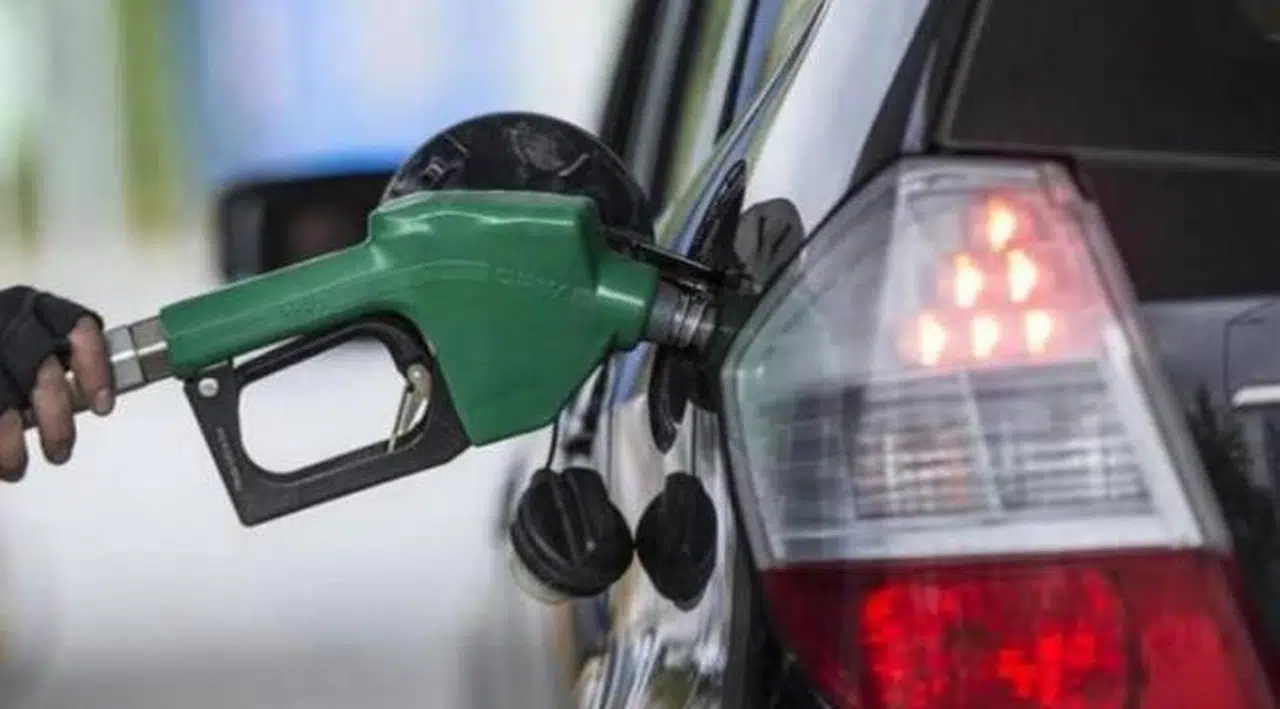 Benzine bir zam daha geliyor