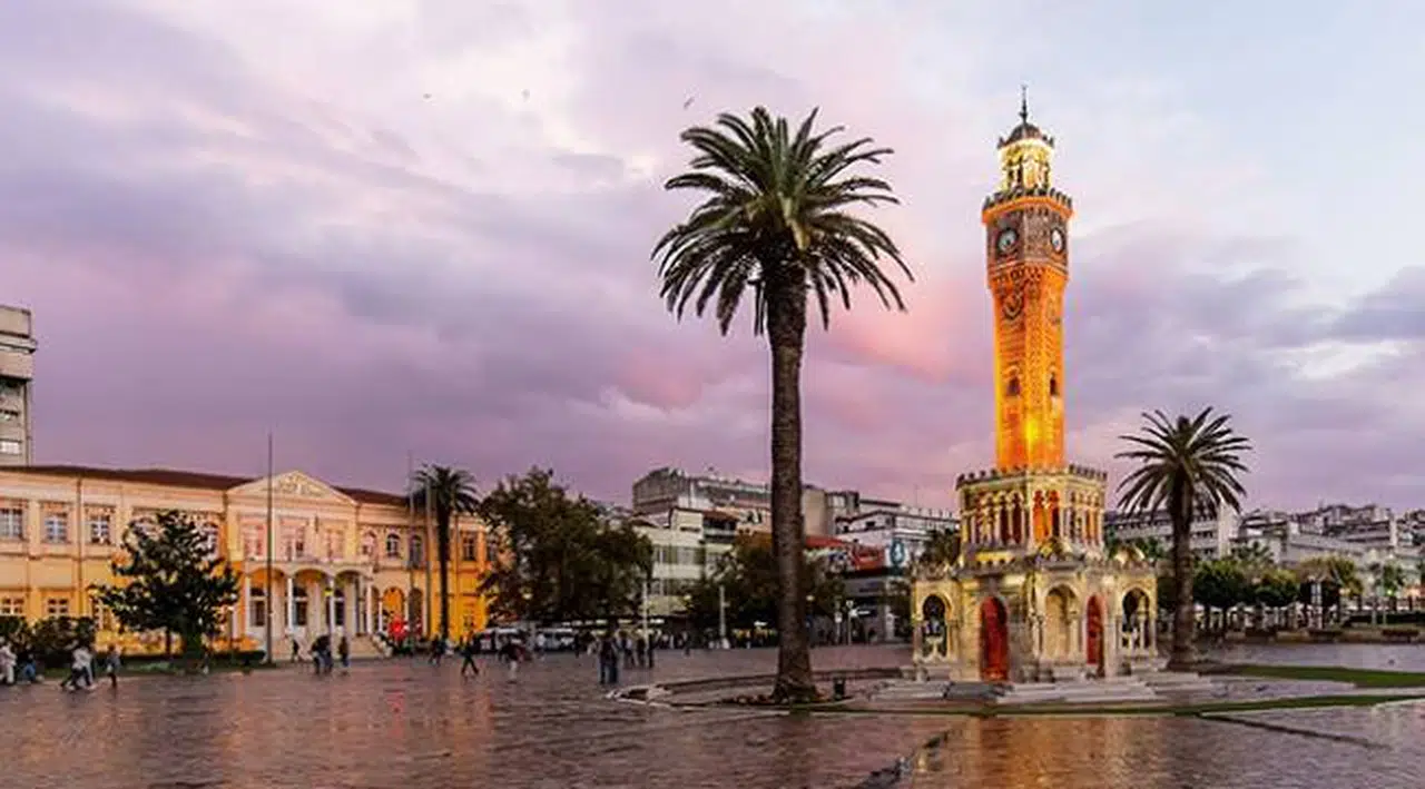 Çağlar boyunca Akdeniz ve İzmir Sempozyumu