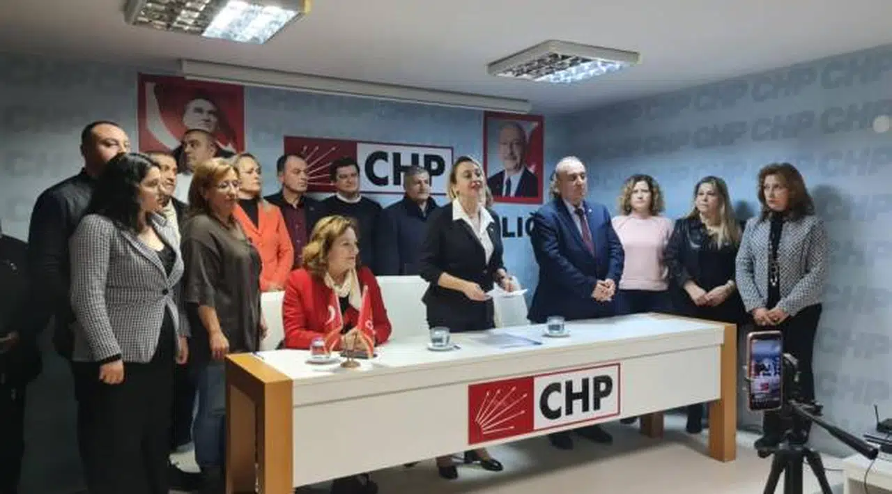 CHP İzmir'den bir istifa daha geldi: Değirmenci adaylık için yola çıktı!