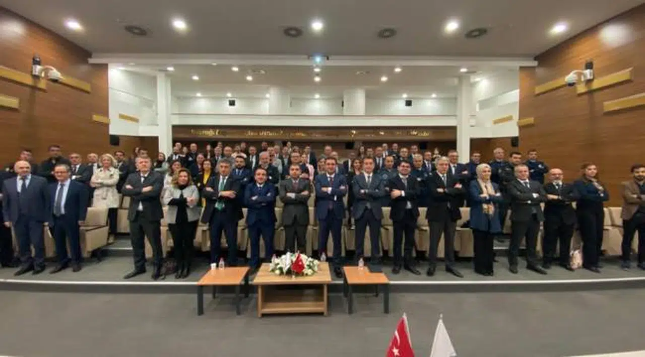İzmir İl Milli Eğitim Müdürlüğünde TEKNOFEST 2023 İl Koordinasyon Toplantısı Yapıldı
