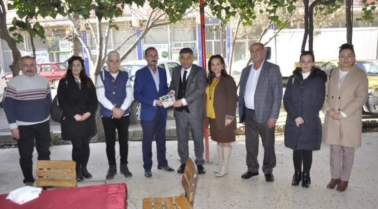 Kent Ve Demokrasi Derneği Eğitim Işığını Menderes Çileme'ye Çevirdi