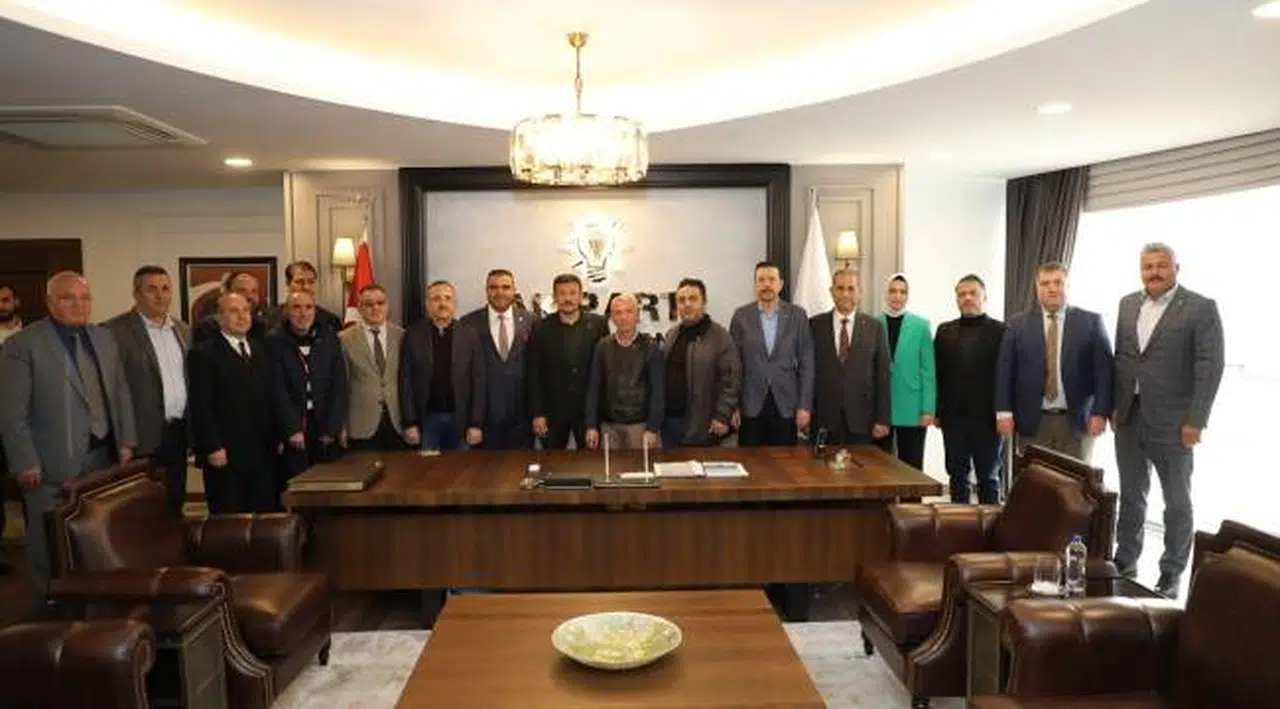 AK Parti İzmir İl Başkanı Kerem Ali Sürekli;  “Güvenin tek adresinde birleşiyoruz…”