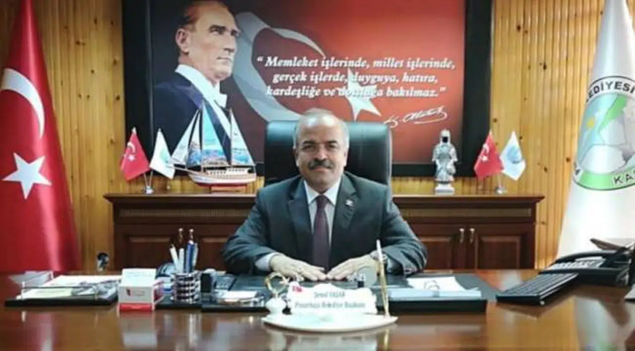 AKP'li belediye başkanı darbedildi